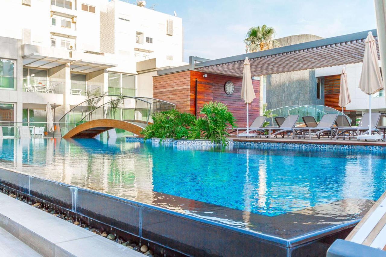 Opera Exclusive Apts By Trulycyprus 利马索尔 外观 照片